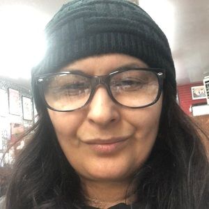 Meet your Posher, Ana